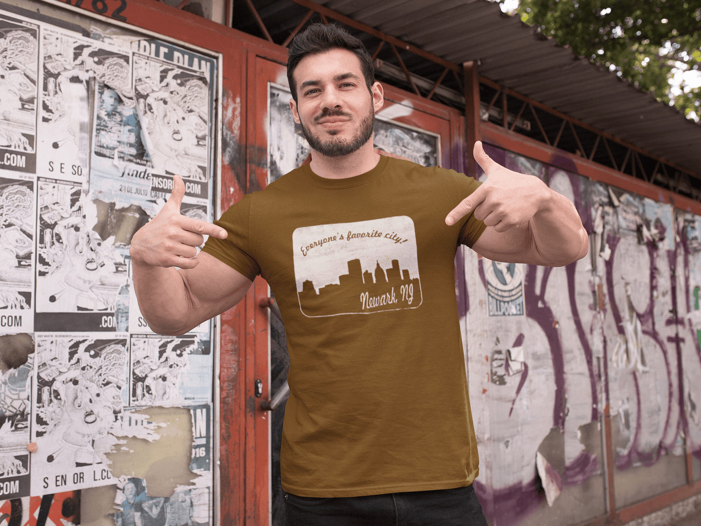 Newark NJ T Shirt / Classic New Jersey / EWR / Distressed T-Shirts rockviewtees